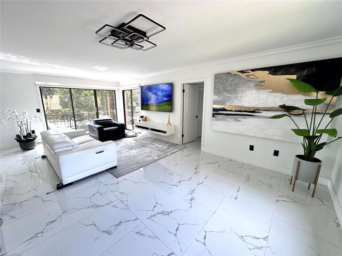 Image No.7-3 Bed Apartment for sale