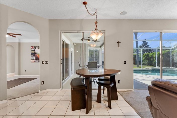 Image No.14-4 Bed House for sale