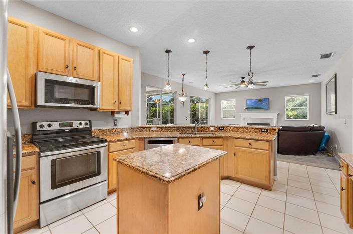 Image No.19-4 Bed House for sale