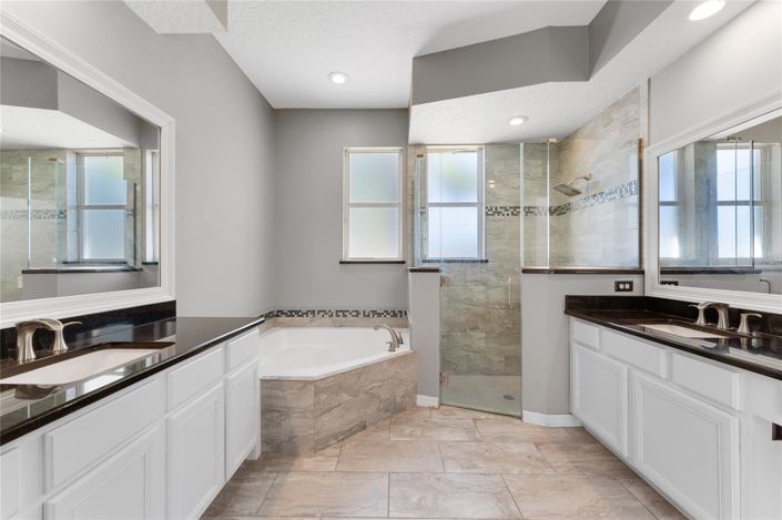 Image No.29-4 Bed House for sale