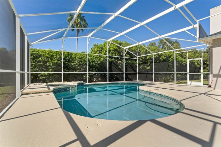 Image No.42-4 Bed House for sale