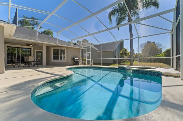 Image No.44-4 Bed House for sale