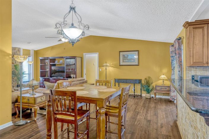 Image No.11-4 Bed House for sale