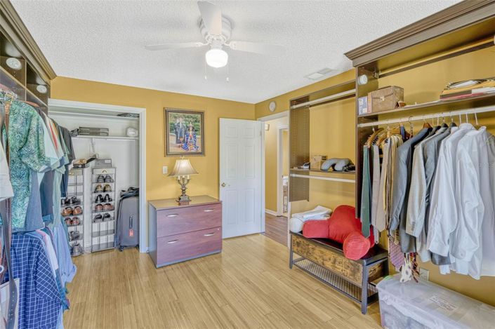 Image No.51-4 Bed House for sale