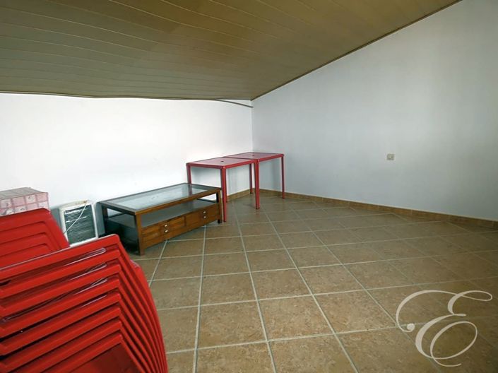 Image No.11-4 Bed Property for sale