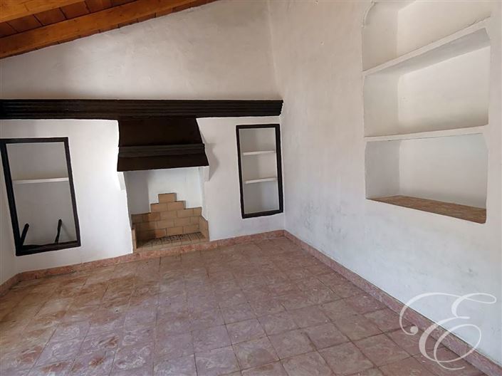 Image No.13-3 Bed Property for sale