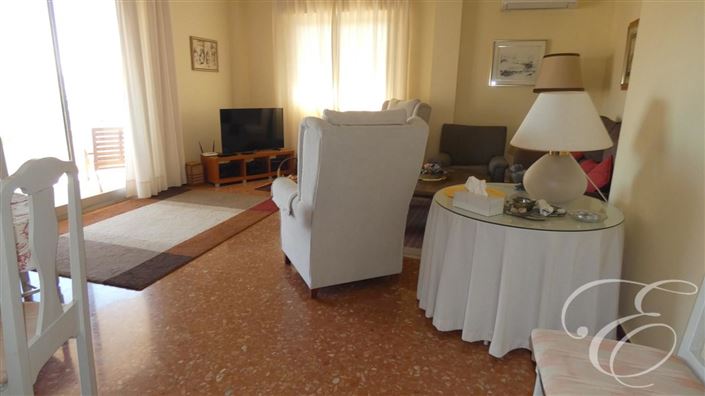 Image No.4-Propriété de 4 chambres à vendre à Salobreña