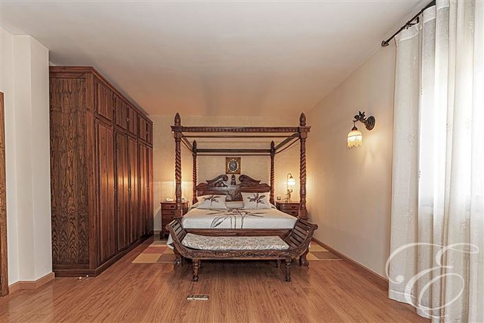 Image No.16-Propriété de 4 chambres à vendre à Archidona