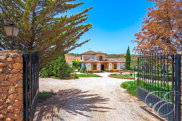 Image No.2-Propriété de 4 chambres à vendre à Archidona