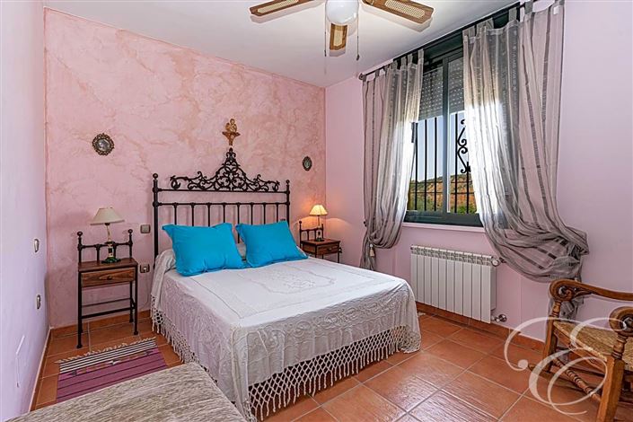 Image No.20-Propriété de 4 chambres à vendre à Archidona