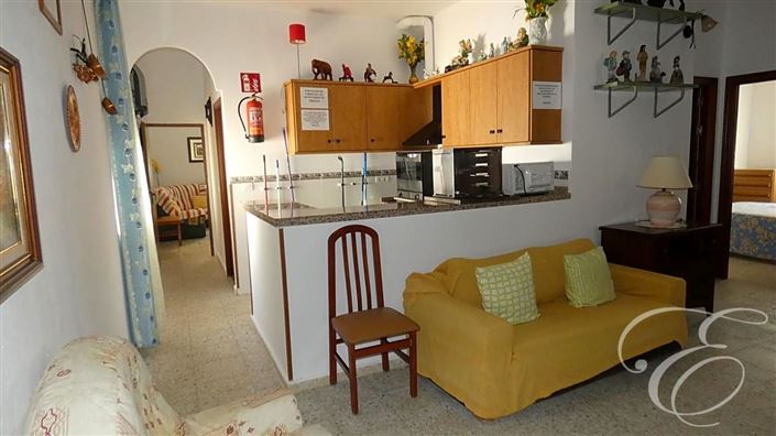 Image No.13-11 Bed Property for sale