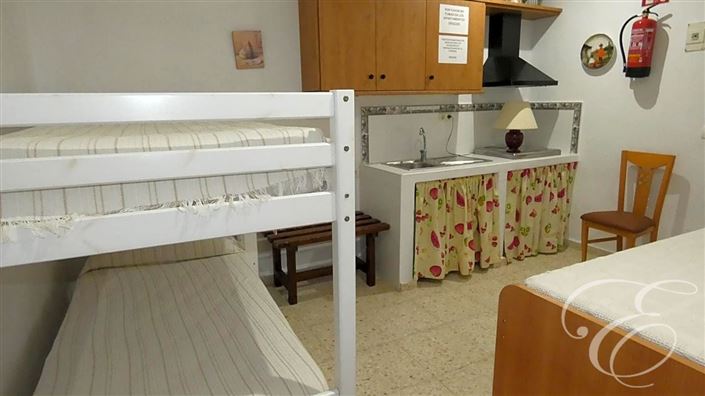 Image No.17-11 Bed Property for sale