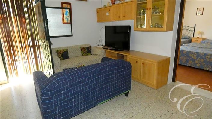 Image No.18-11 Bed Property for sale