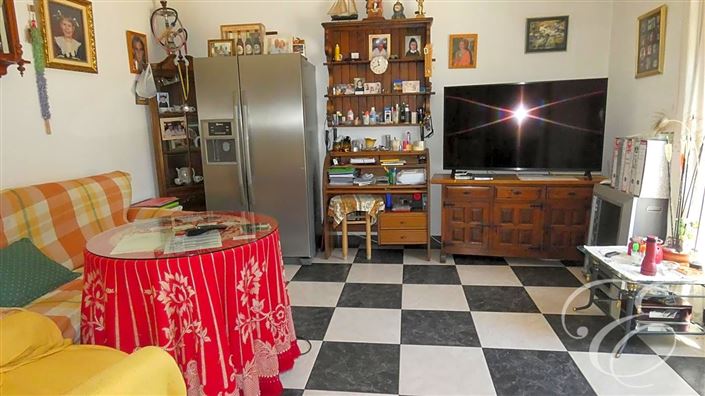 Image No.4-11 Bed Property for sale