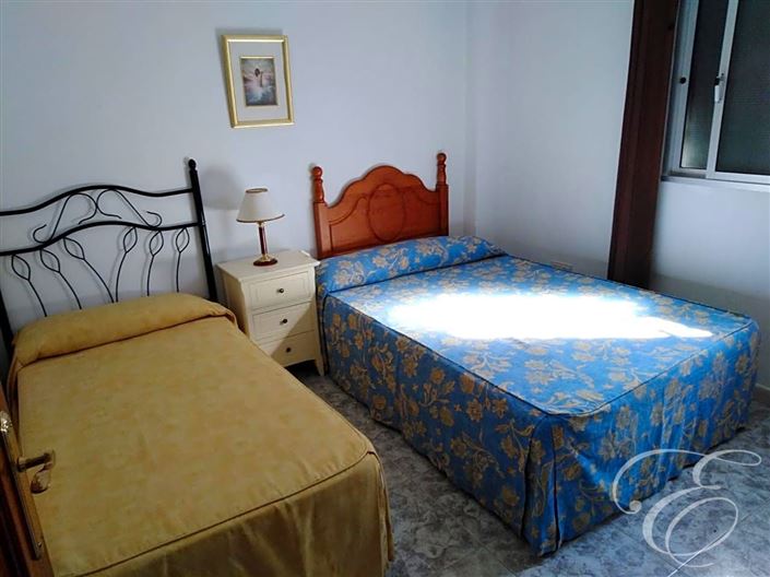 Image No.6-11 Bed Property for sale