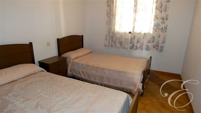 Image No.16-14 Bed Property for sale