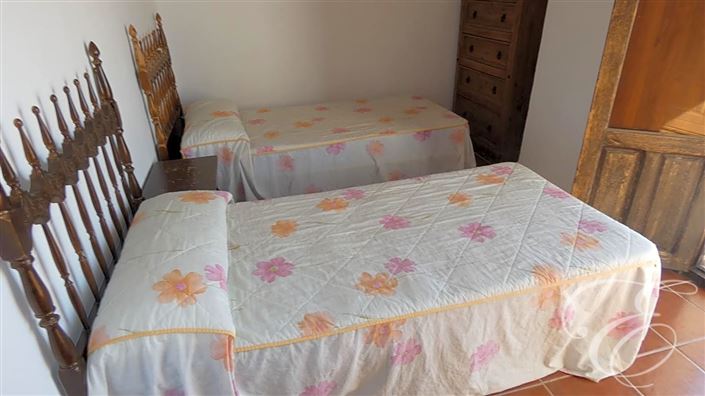 Image No.9-4 Bed Property for sale