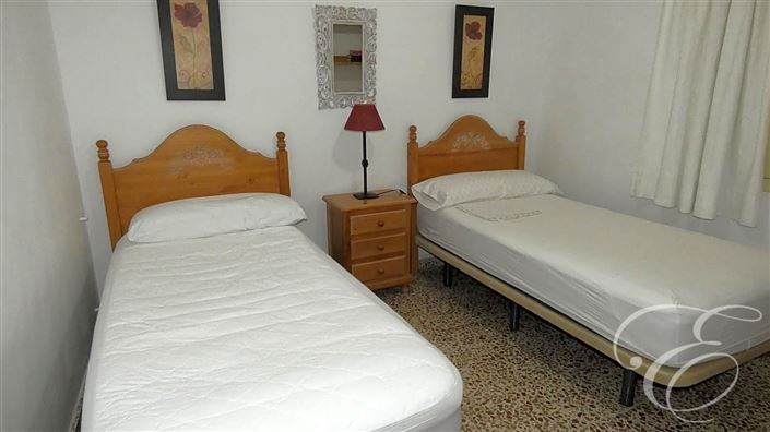 Image No.11-6 Bed Property for sale