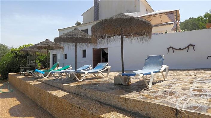 Image No.26-6 Bed Property for sale