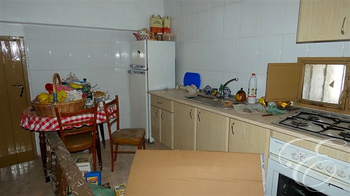 Image No.13-6 Bed Property for sale