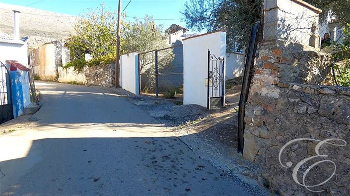 Image No.13-2 Bed Property for sale