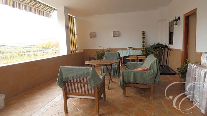 Image No.13-3 Bed Property for sale