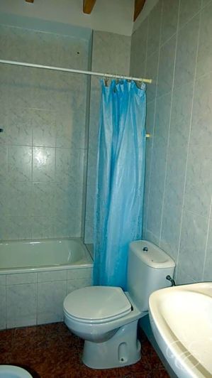 Image No.15-4 Bed Property for sale