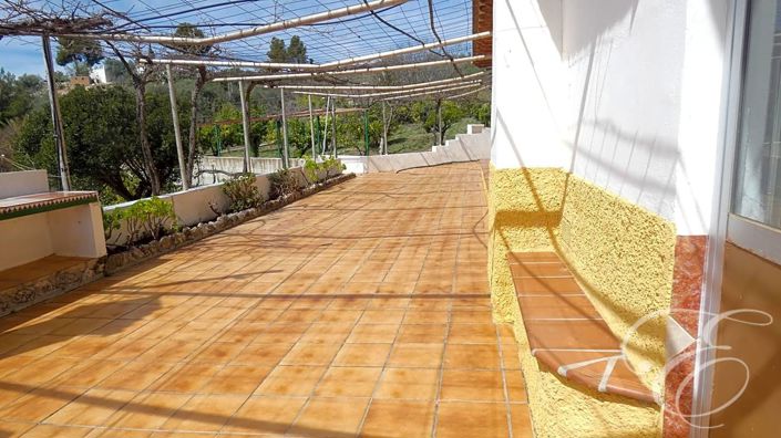 Image No.17-4 Bed Property for sale