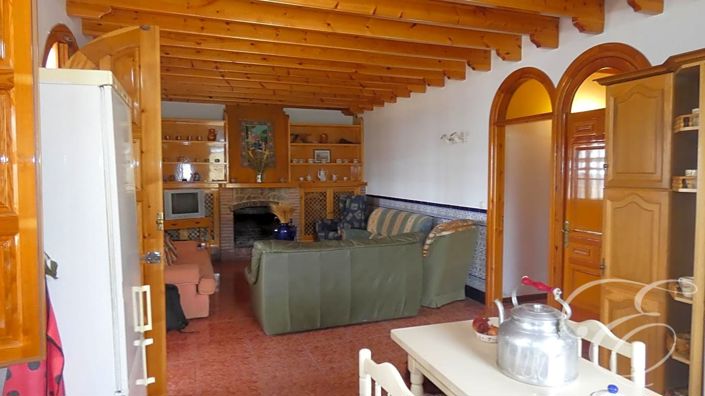 Image No.7-4 Bed Property for sale