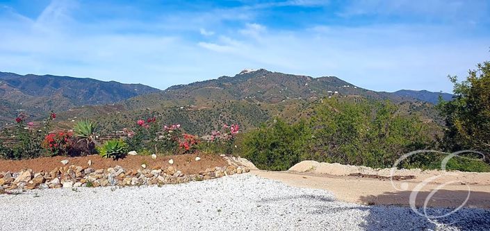 Image No.23-2 Bed Property for sale