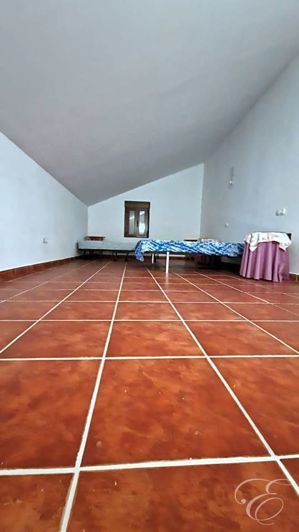 Image No.12-7 Bed Property for sale