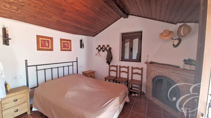 Image No.6-7 Bed Property for sale