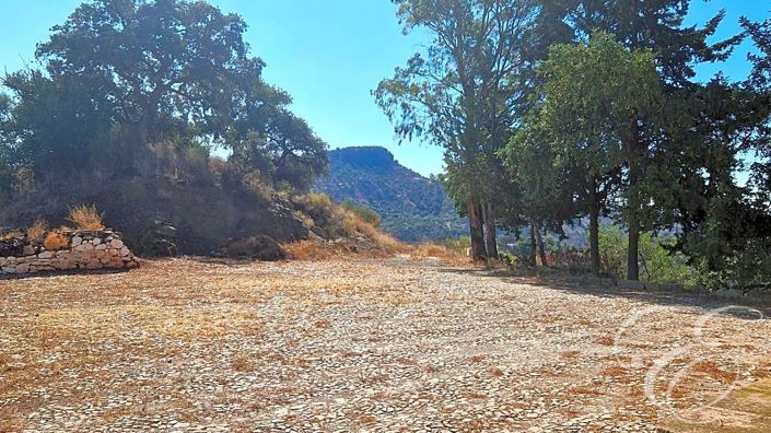 Image No.8-7 Bed Property for sale