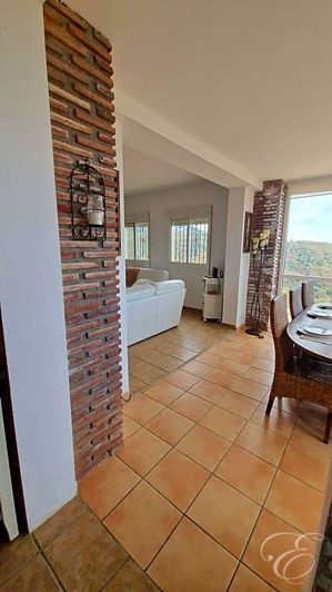 Image No.14-4 Bed Property for sale