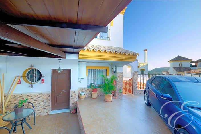 Image No.4-3 Bed Property for sale