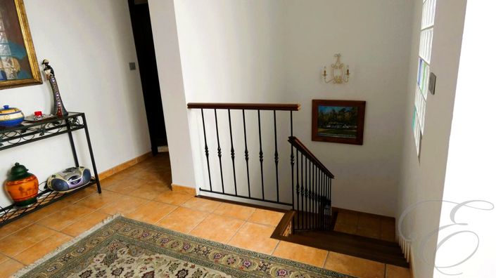 Image No.9-4 Bed Property for sale