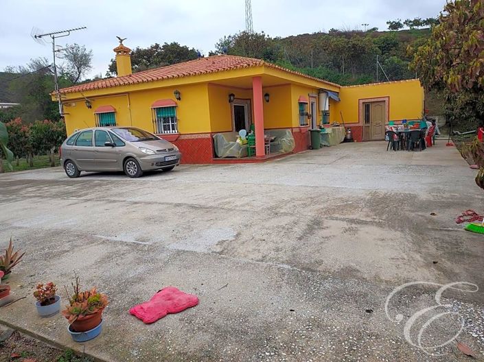 Image No.2-3 Bed Property for sale