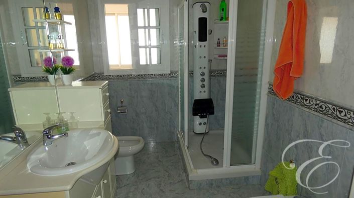 Image No.11-Propriété de 4 chambres à vendre à Periana