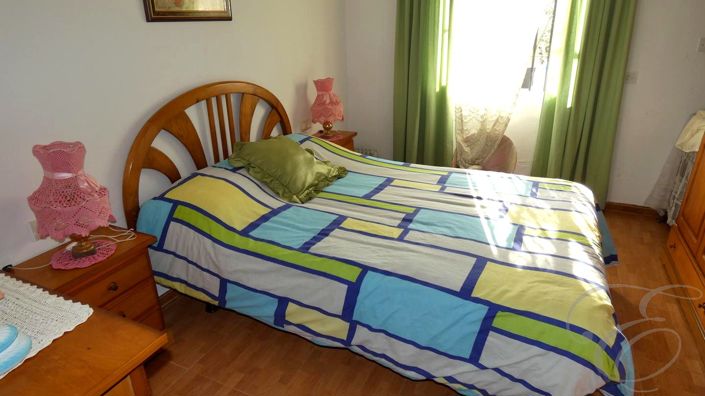 Image No.8-3 Bed Property for sale