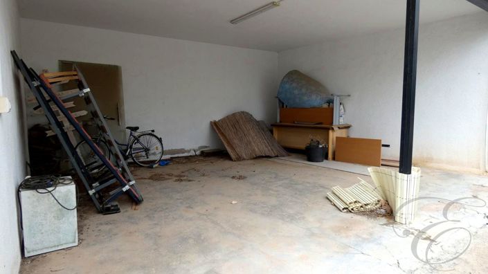 Image No.17-4 Bed Property for sale