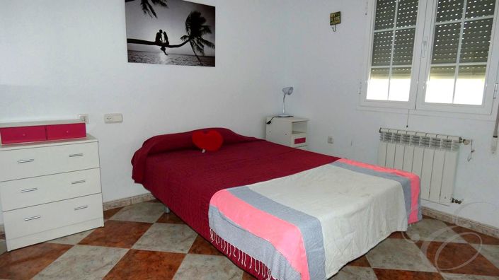 Image No.9-4 Bed Property for sale