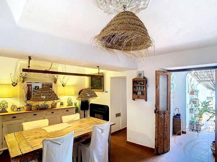 Image No.11-Propriété de 3 chambres à vendre à Cutar