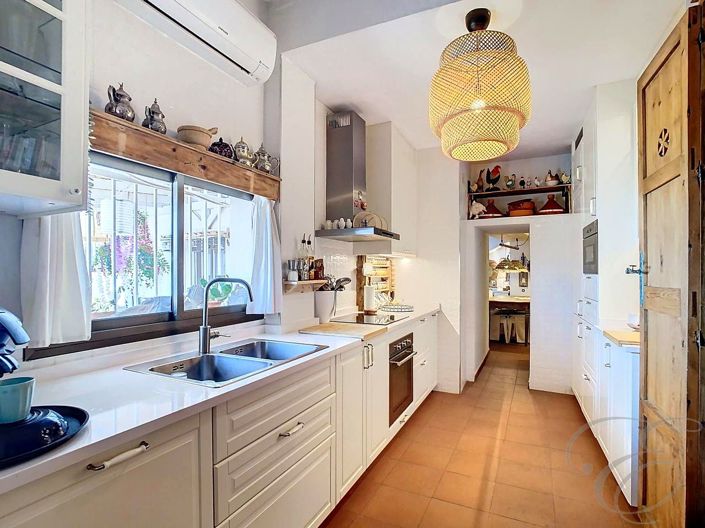 Image No.12-Propriété de 3 chambres à vendre à Cutar