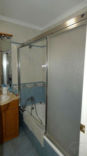 Image No.10-4 Bed Property for sale