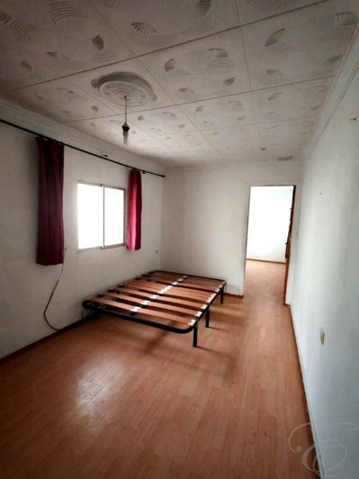 Image No.8-3 Bed Property for sale