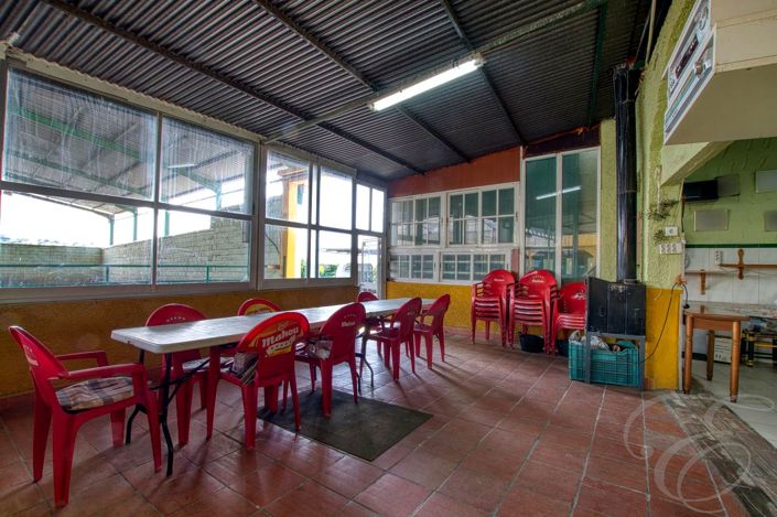 Image No.28-4 Bed Property for sale