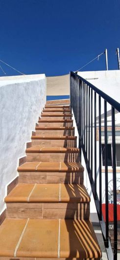 Image No.28-4 Bed Property for sale