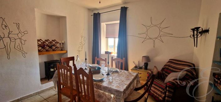 Image No.8-4 Bed Property for sale