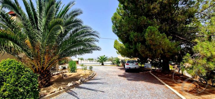 Image No.29-6 Bed Property for sale