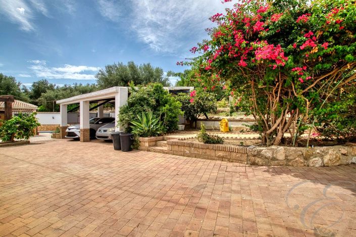 Image No.19-3 Bed Property for sale